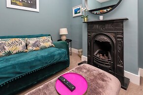 Beautiful & Cosy 2BD House - Southwark