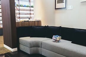 Quintessa Hotel Kokura Comic&Books