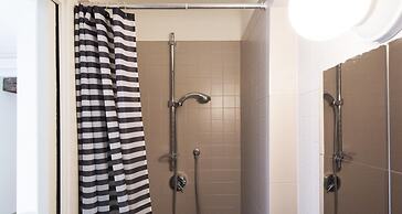 Charming Modern Apartment