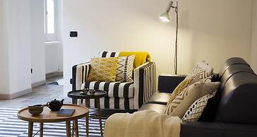 Charming Modern Apartment