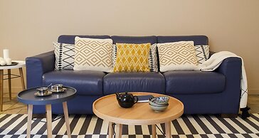 Charming Modern Apartment