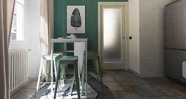 Charming Modern Apartment