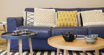 Charming Modern Apartment