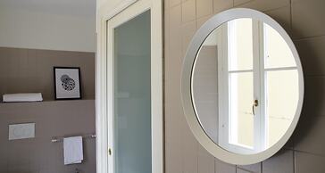 Charming Modern Apartment