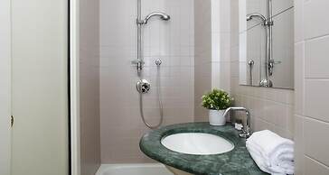 Charming Modern Apartment