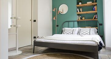 Charming Modern Apartment