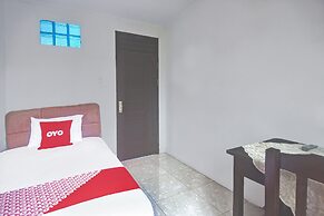 OYO 92041 Hotel Borneo