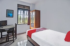 OYO 92041 Hotel Borneo