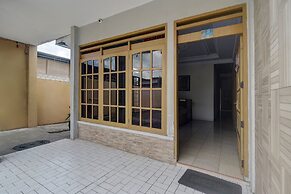 OYO 92041 Hotel Borneo