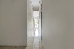 OYO 92041 Hotel Borneo