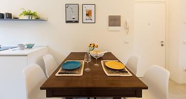 Dante Apartment With Parking