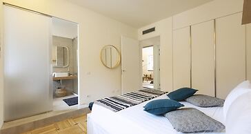 Dante Apartment With Parking