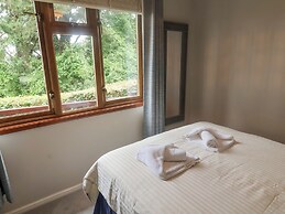 The Lodge @ Clifftop Park