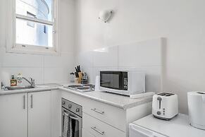 Quaint 1BD on the Doorstep of Manly Beach