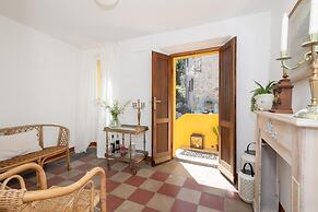 Cottage on the Lake in Lezzeno