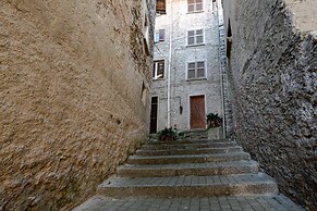 Cottage on the Lake in Lezzeno