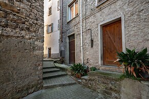 Cottage on the Lake in Lezzeno
