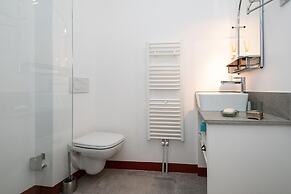 Cottage on the Lake in Lezzeno