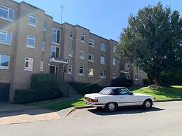 Sunny 2-Bedroom flat in Hoddesdon