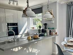 Sunny 2-Bedroom flat in Hoddesdon