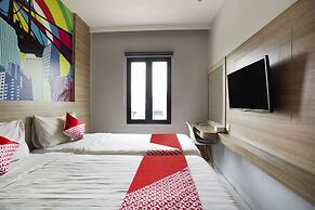 Collection O Bekasi Timur Near Gedung Juang Formerly Regia Tambun