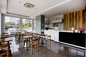 Collection O Bekasi Timur Near Gedung Juang Formerly Regia Tambun