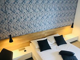 Bcadria Deluxe Apartment