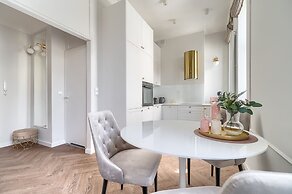 MARGI Aura Apartment