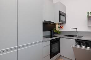 Porta Mare Sea View by Renters Prestige