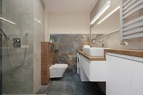 Porta Mare Sea View by Renters Prestige