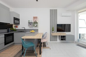 Porta Mare Sea View by Renters Prestige