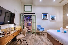 DOMS Boutique Living