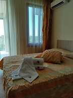 July Morning Seaside Resort