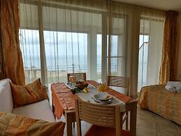 July Morning Seaside Resort