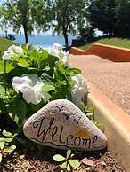 July Morning Seaside Resort