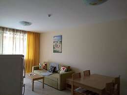 July Morning Seaside Resort