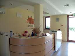 July Morning Seaside Resort