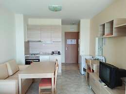 July Morning Seaside Resort