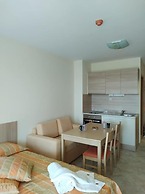 July Morning Seaside Resort