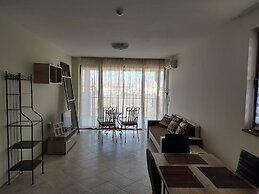 July Morning Seaside Resort