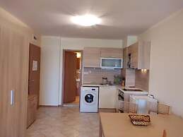 July Morning Seaside Resort