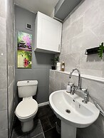 Impeccable 1-bed Apartment in London