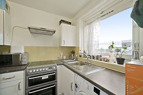 Impeccable 1-bed Apartment in London