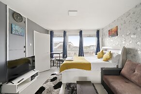 Impeccable 1-bed Apartment in London