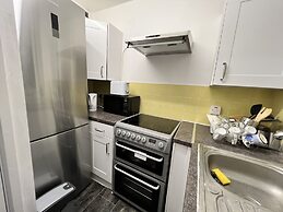 Impeccable 1-bed Apartment in London