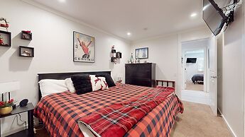 Mammoth Estates #225 2 Bedroom Condo by RedAwning