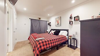 Mammoth Estates #225 2 Bedroom Condo by RedAwning