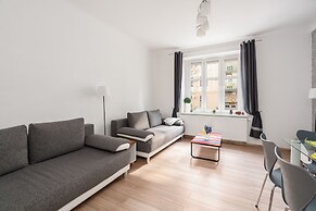 Studio Kasprowicz Park Poznan by Renters
