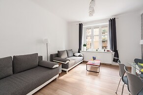 Studio Kasprowicz Park Poznan by Renters