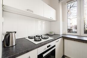 Studio Kasprowicz Park Poznan by Renters